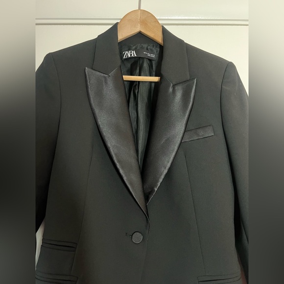 Zara Women’s Satin Lapel Tuxedo Blazer Jacket Solid Black Size Medium - Picture 4 of 10